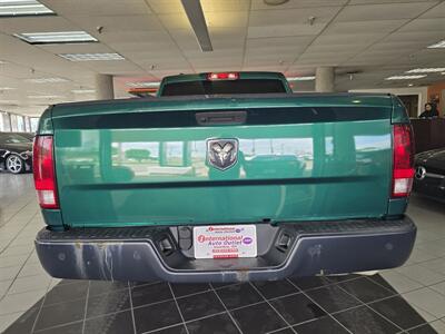 2022 RAM 1500 Classic Tradesman 4DR QUAD CAB 4X4   - Photo 5 - Hamilton, OH 45015
