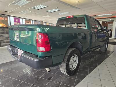 2022 RAM 1500 Classic Tradesman 4DR QUAD CAB 4X4   - Photo 4 - Hamilton, OH 45015