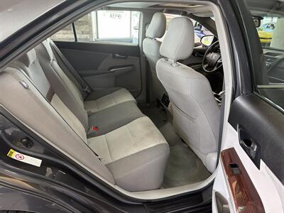 2012 Toyota Camry XLE 4DR SEDAN - Photo 22 - Hamilton, OH 45015