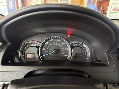 2012 Toyota Camry XLE 4DR SEDAN - Photo 11 - Hamilton, OH 45015