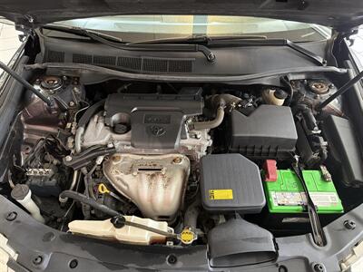 2012 Toyota Camry XLE 4DR SEDAN - Photo 31 - Hamilton, OH 45015