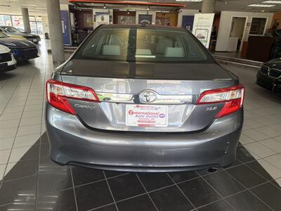 2012 Toyota Camry XLE 4DR SEDAN - Photo 7 - Hamilton, OH 45015