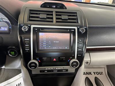 2012 Toyota Camry XLE 4DR SEDAN - Photo 14 - Hamilton, OH 45015