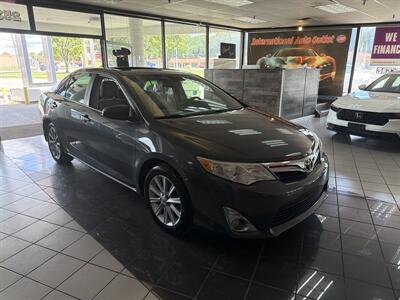 2012 Toyota Camry XLE 4DR SEDAN - Photo 4 - Hamilton, OH 45015