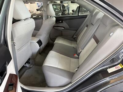 2012 Toyota Camry XLE 4DR SEDAN - Photo 19 - Hamilton, OH 45015