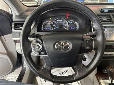 2012 Toyota Camry XLE 4DR SEDAN - Photo 13 - Hamilton, OH 45015