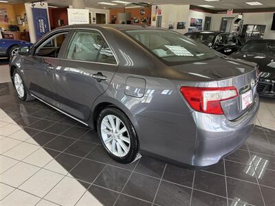 2012 Toyota Camry XLE 4DR SEDAN - Photo 8 - Hamilton, OH 45015
