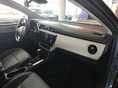 2017 Toyota Corolla LE 4DR SEDAN   - Photo 13 - Hamilton, OH 45015