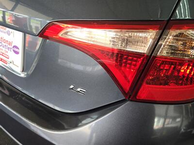 2017 Toyota Corolla LE 4DR SEDAN   - Photo 26 - Hamilton, OH 45015