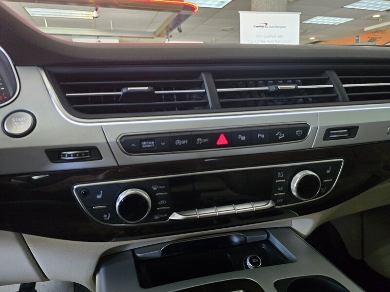 2019 Audi Q7 quattro Premium Plus 45 TFSI 4DR SUV AWD - Photo 24 - Hamilton, OH 45015