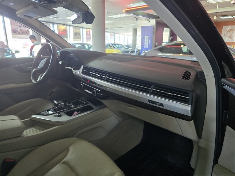2019 Audi Q7 quattro Premium Plus 45 TFSI 4DR SUV AWD - Photo 15 - Hamilton, OH 45015