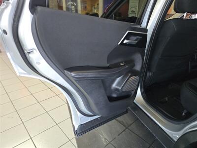 2024 Mitsubishi Outlander ES   - Photo 10 - Hamilton, OH 45015
