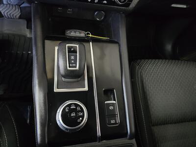 2024 Mitsubishi Outlander ES   - Photo 19 - Hamilton, OH 45015