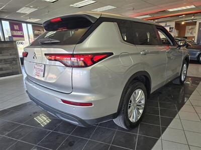 2024 Mitsubishi Outlander ES   - Photo 4 - Hamilton, OH 45015