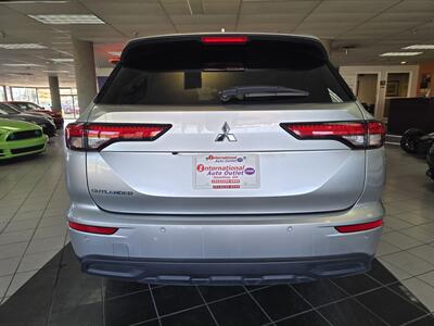 2024 Mitsubishi Outlander ES   - Photo 5 - Hamilton, OH 45015