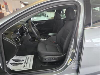 2025 Chevrolet Malibu LT 4DR SEDAN   - Photo 9 - Hamilton, OH 45015