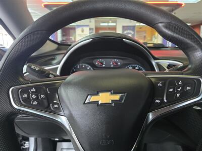 2025 Chevrolet Malibu LT 4DR SEDAN   - Photo 21 - Hamilton, OH 45015