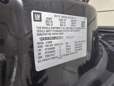 2011 Chevrolet Suburban LTZ  4DR SUV 4WD   - Photo 34 - Hamilton, OH 45015