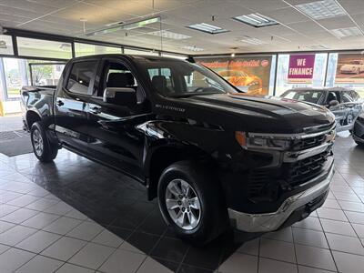 2025 Chevrolet Silverado 1500 LT   - Photo 4 - Hamilton, OH 45015