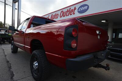 2007 Dodge Ram 2500 SLT 4dr Quad Cab 4X4   - Photo 8 - Hamilton, OH 45015