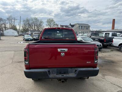 2007 Dodge Ram 2500 SLT 4dr Quad Cab 4X4   - Photo 4 - Hamilton, OH 45015