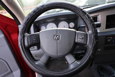 2007 Dodge Ram 2500 SLT 4dr Quad Cab 4X4   - Photo 12 - Hamilton, OH 45015