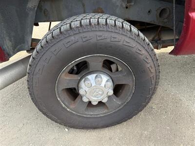 2007 Dodge Ram 2500 SLT 4dr Quad Cab 4X4   - Photo 17 - Hamilton, OH 45015