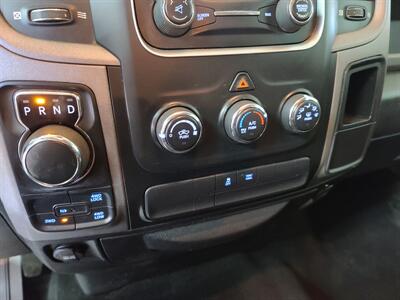 2016 RAM 1500 Tradesman 4DR CREW CAB 4X4/HEMI   - Photo 22 - Hamilton, OH 45015