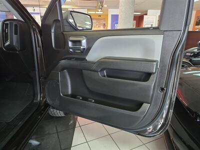 2018 Chevrolet Silverado 1500 LS 2DR REGULAR CAB   - Photo 10 - Hamilton, OH 45015