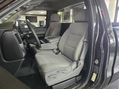 2018 Chevrolet Silverado 1500 LS 2DR REGULAR CAB   - Photo 9 - Hamilton, OH 45015