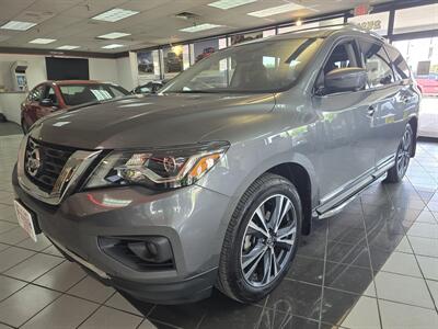 2019 Nissan Pathfinder Platinum 4DR SUV AWD   - Photo 1 - Hamilton, OH 45015