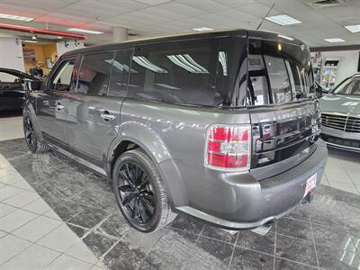 2019 Ford Flex SEL 4DR CROSSOVER AWD   - Photo 11 - Hamilton, OH 45015