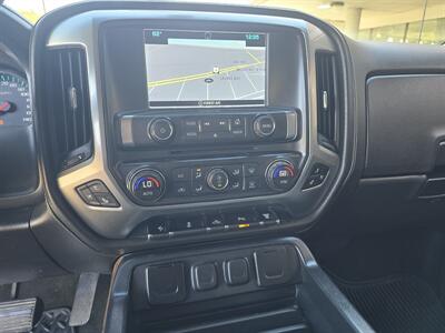 2017 Chevrolet Silverado 3500 LTZ CREW CAB 4X4/DUALLY/DIESEL   - Photo 25 - Hamilton, OH 45015