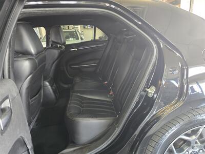 2018 Chrysler 300 Series S 4DR SEDAN   - Photo 11 - Hamilton, OH 45015