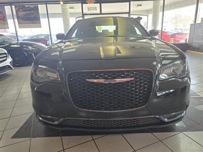 2018 Chrysler 300 Series S 4DR SEDAN   - Photo 2 - Hamilton, OH 45015