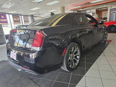 2018 Chrysler 300 Series S 4DR SEDAN   - Photo 4 - Hamilton, OH 45015