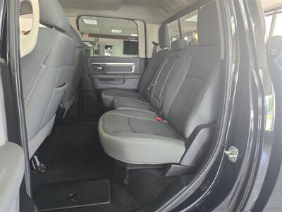 2014 RAM 1500 Big Horn   - Photo 11 - Hamilton, OH 45015