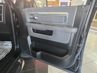 2014 RAM 1500 Big Horn   - Photo 12 - Hamilton, OH 45015
