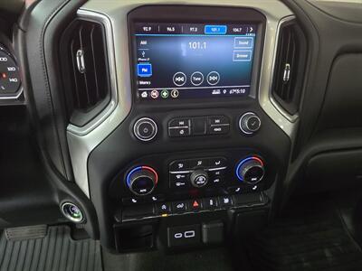 2020 Chevrolet Silverado 1500 LT EXTENDED CAB 4X4   - Photo 21 - Hamilton, OH 45015
