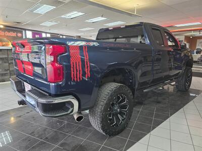 2020 Chevrolet Silverado 1500 LT EXTENDED CAB 4X4   - Photo 6 - Hamilton, OH 45015
