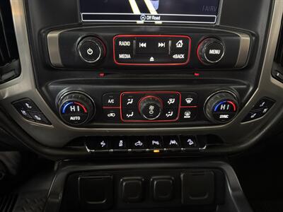 2016 GMC Sierra 1500 Denali 4DR CREW CAB 4X4/V8   - Photo 18 - Hamilton, OH 45015
