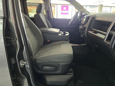 2013 RAM 1500 Express QUQD CAB 4X4/HEMI   - Photo 12 - Hamilton, OH 45015