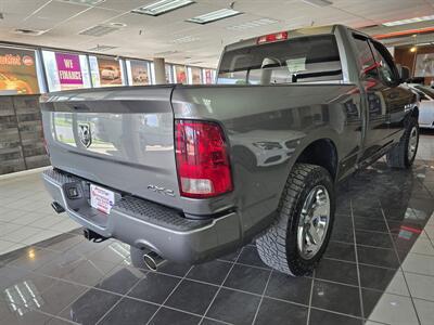 2013 RAM 1500 Express QUQD CAB 4X4/HEMI   - Photo 4 - Hamilton, OH 45015