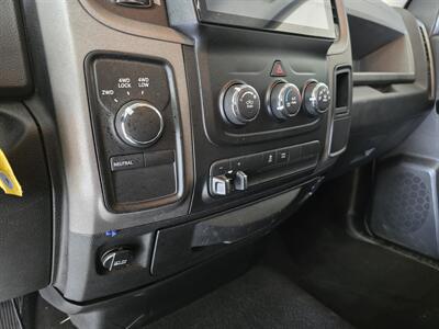 2013 RAM 1500 Express QUQD CAB 4X4/HEMI   - Photo 17 - Hamilton, OH 45015