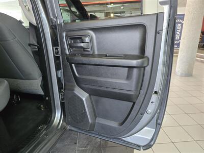 2013 RAM 1500 Express QUQD CAB 4X4/HEMI   - Photo 14 - Hamilton, OH 45015