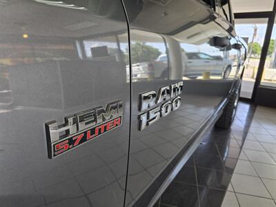 2013 RAM 1500 Express QUQD CAB 4X4/HEMI   - Photo 23 - Hamilton, OH 45015