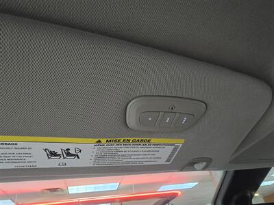 2020 Chrysler Voyager LXi 4DR MINI-VAN   - Photo 23 - Hamilton, OH 45015