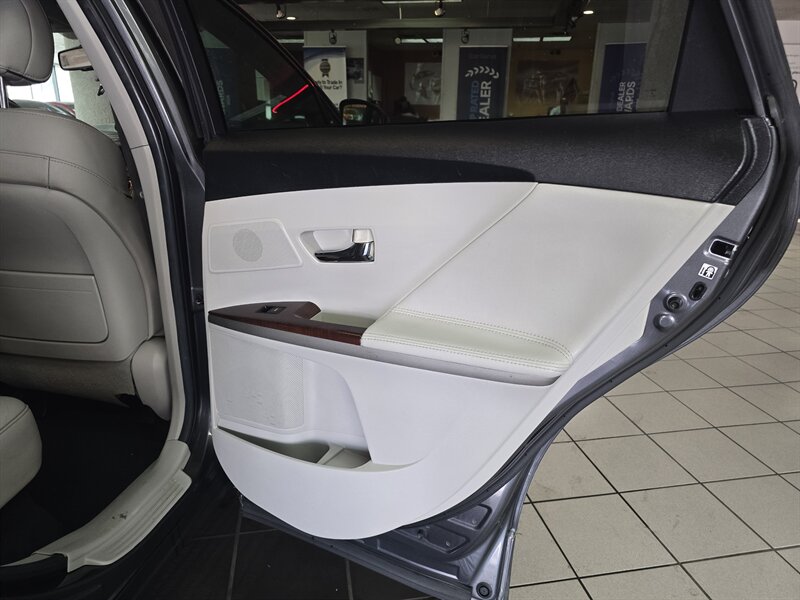 2012 Toyota Venza XLE 4DR WAGON - Photo 15 - Hamilton, OH 45015