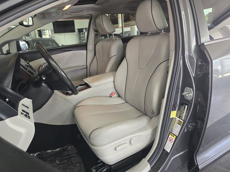 2012 Toyota Venza XLE 4DR WAGON - Photo 9 - Hamilton, OH 45015