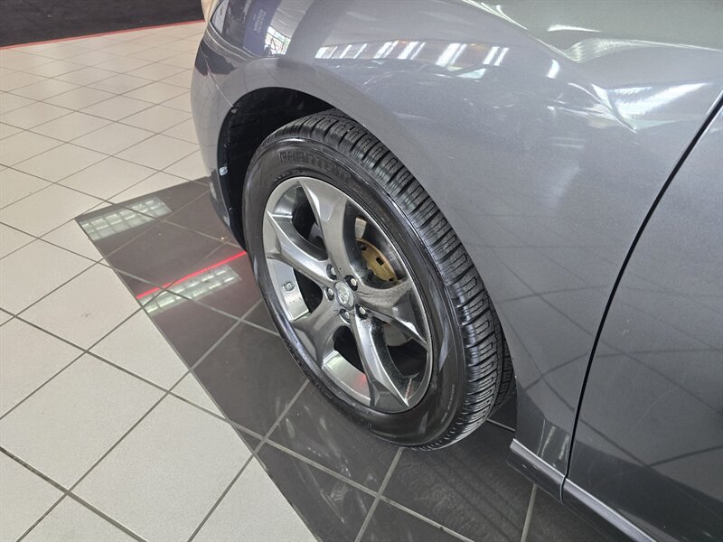2012 Toyota Venza XLE 4DR WAGON - Photo 32 - Hamilton, OH 45015